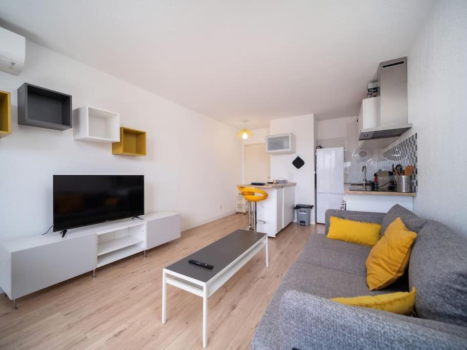 Appartement Tout Equipe Climatise Terrasse Hopital De La Timone マルセイユ エクステリア 写真